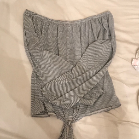 Long sleeve, off the shoulder top - Picture 2 of 2